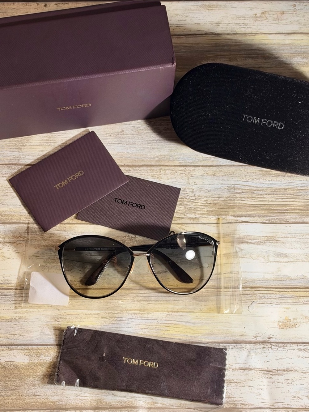 Tom Ford Black and Gold Cat-Eye Sunglasses with Gradient Lenses